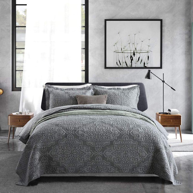 Travan 3-Piece King Quilt Set Quilted Bedspread Oversized Microfiber Lightweight Bedspread Coverlet Set with Shams Bedding Set for All Season, Grey, King - Image 1